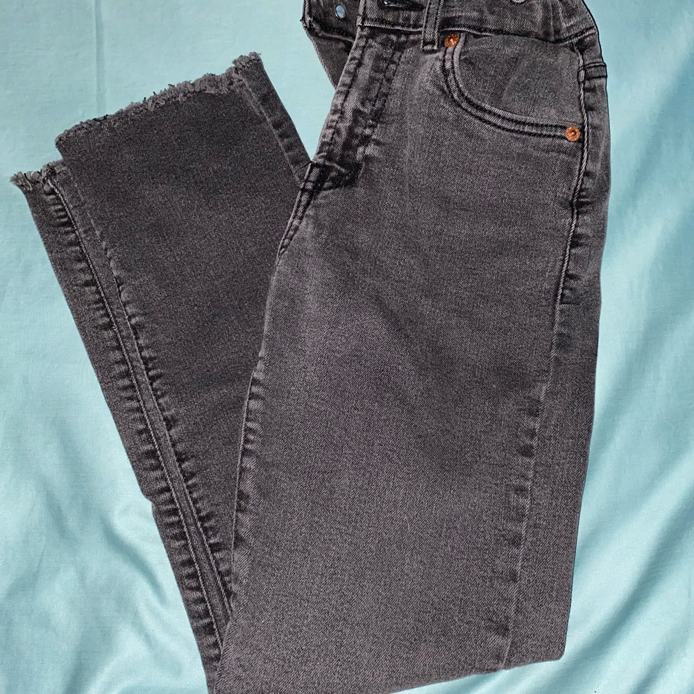 Black Levi’s jeans
